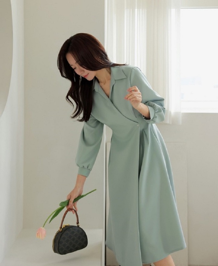Những mẫu váy không thể thiếu của mùa thu cho nàng công sở tỏa sáng - Ảnh 4. Những mẫu váy không thể thiếu của mùa thu cho nàng công sở tỏa sáng - Ảnh 4.