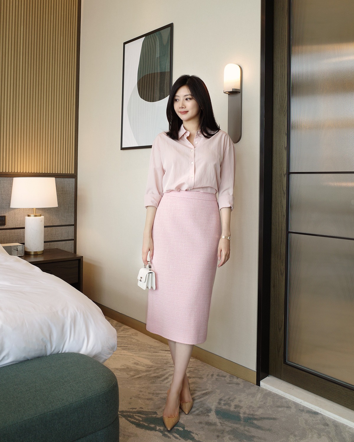 10 cách diện chân váy chuẩn thanh lịch đi làm- Ảnh 9. 10 cách diện chân váy chuẩn thanh lịch đi làm- Ảnh 9.