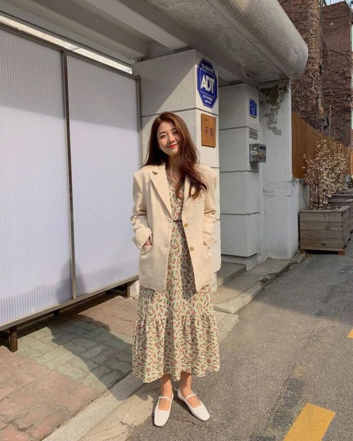 Đi làm đi chơi đều tiện nhờ bản phối từ áo vest, blazer thu đông - Ảnh 7. Đi làm đi chơi đều tiện nhờ bản phối từ áo vest, blazer thu đông - Ảnh 7.